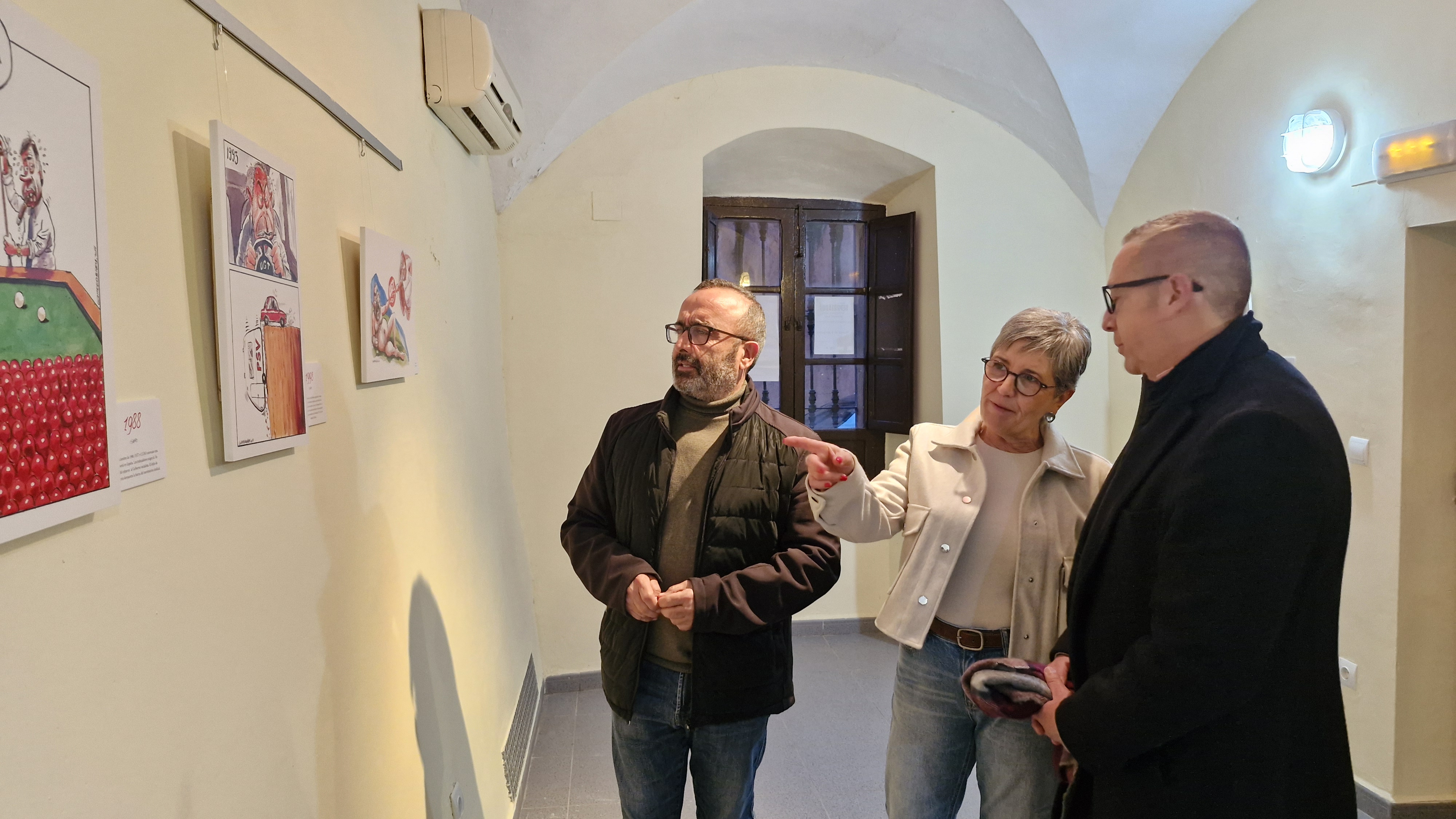 Inauguración de la exposición '130 años de UGT, por Gallego & Rey'